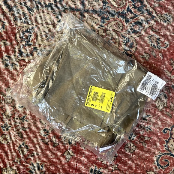 NWT J Crew Ludlow Slim-fit suit pant in English cotton-wool blend light olive - Picture 4 of 4